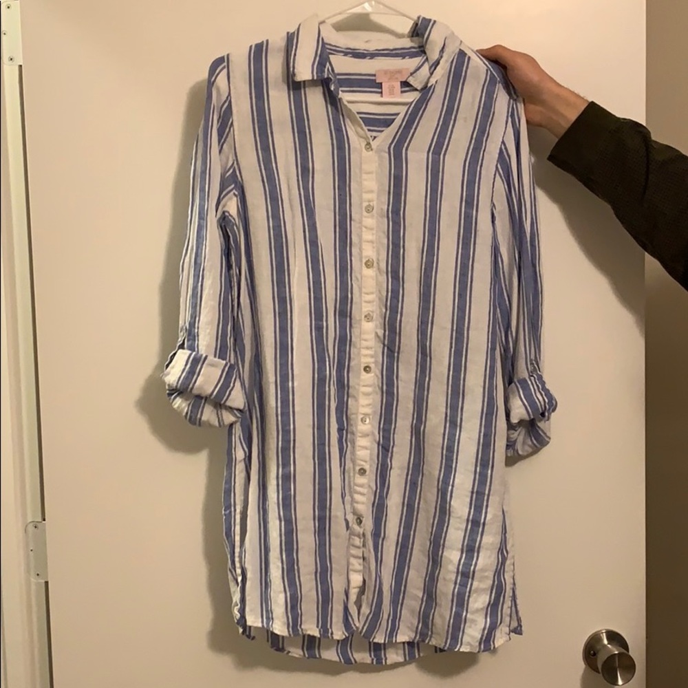 Blue and white tunic